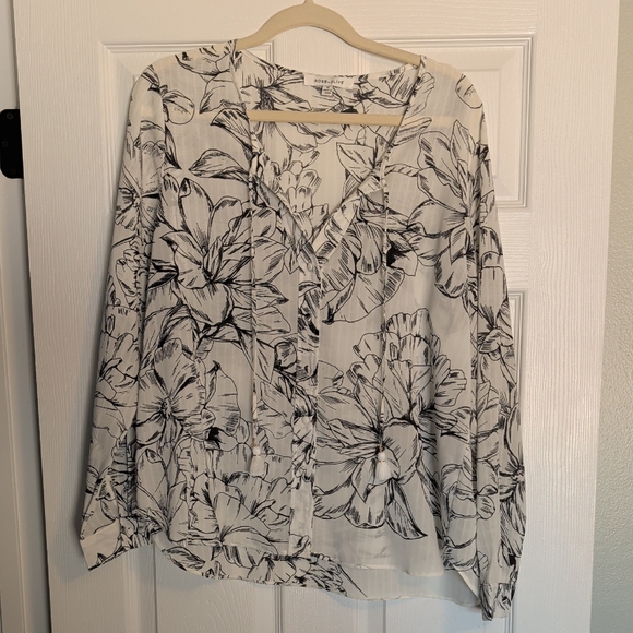 Rose & Olive Tops - Rose & Olive Black and White Floral Blouse